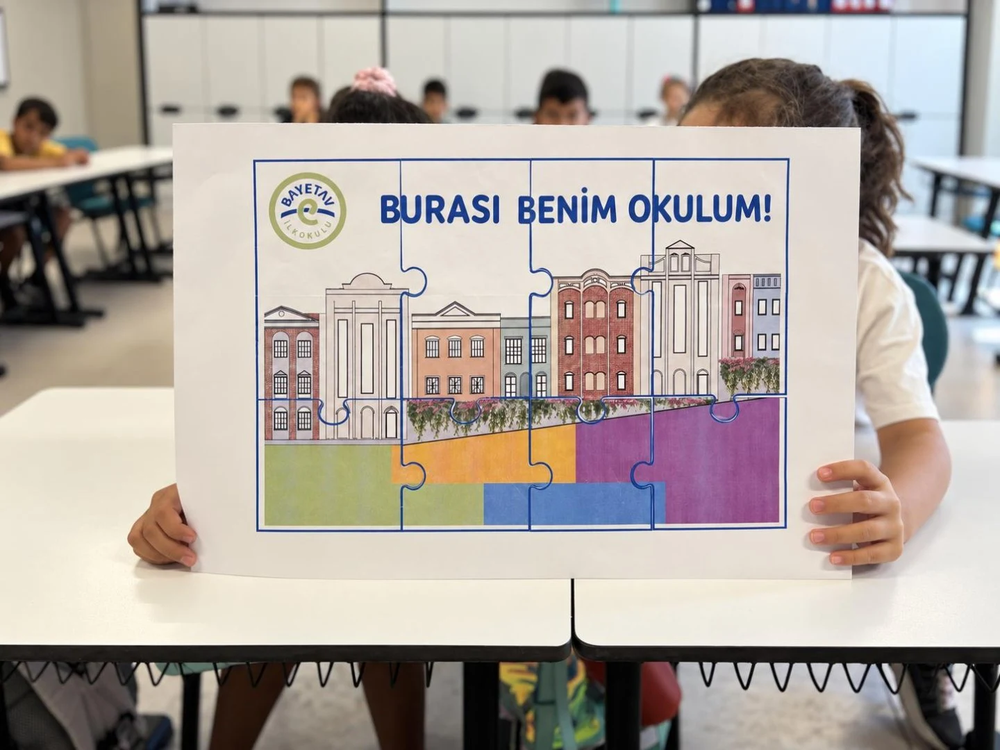 BAYETAV öğrencisi yeni okulunu tanıtıyor